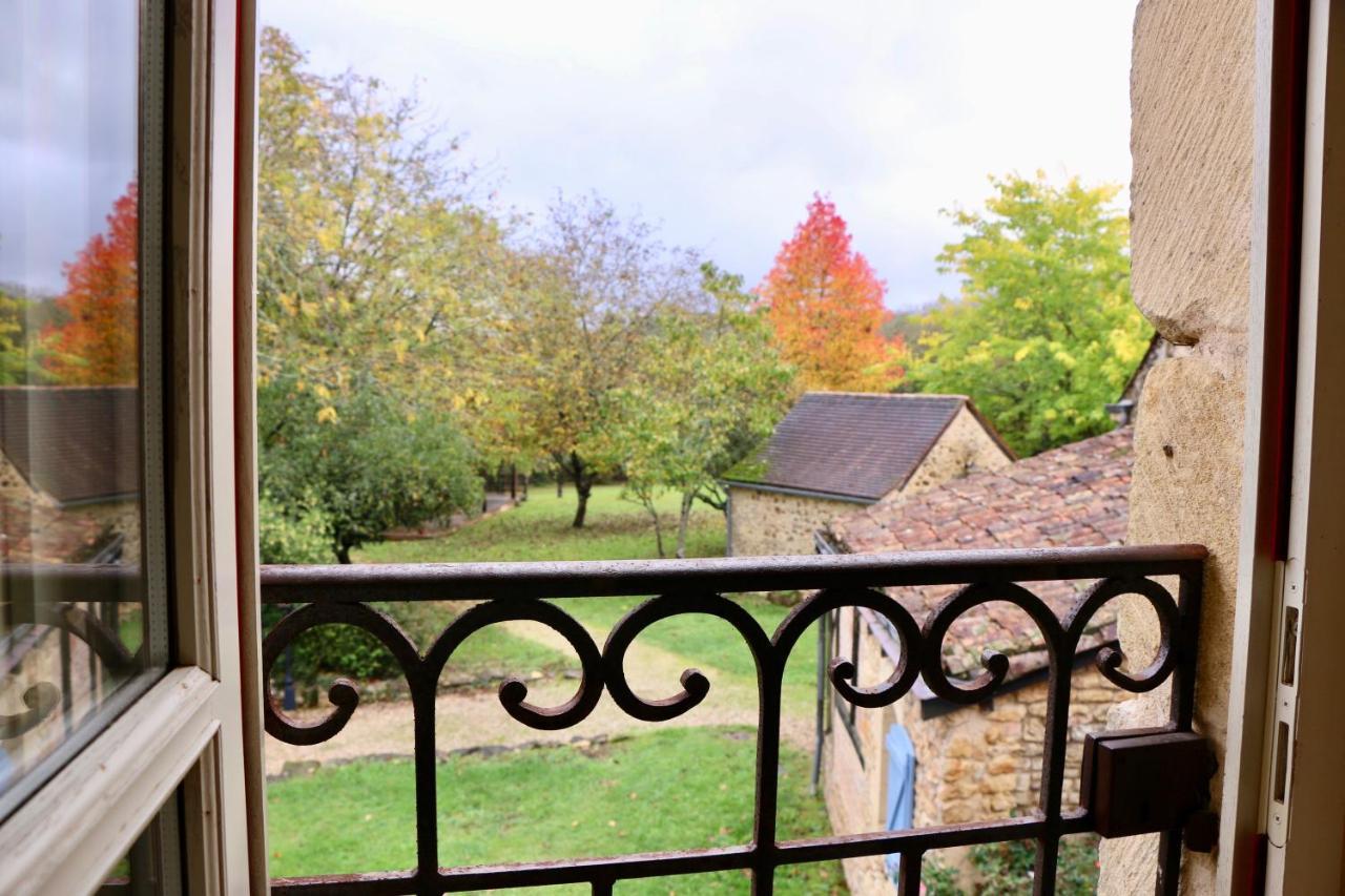 Les Perroutis Villa Saint-Alvère Buitenkant foto